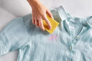 لکه های روی لباس را چگونه پاک کنیم